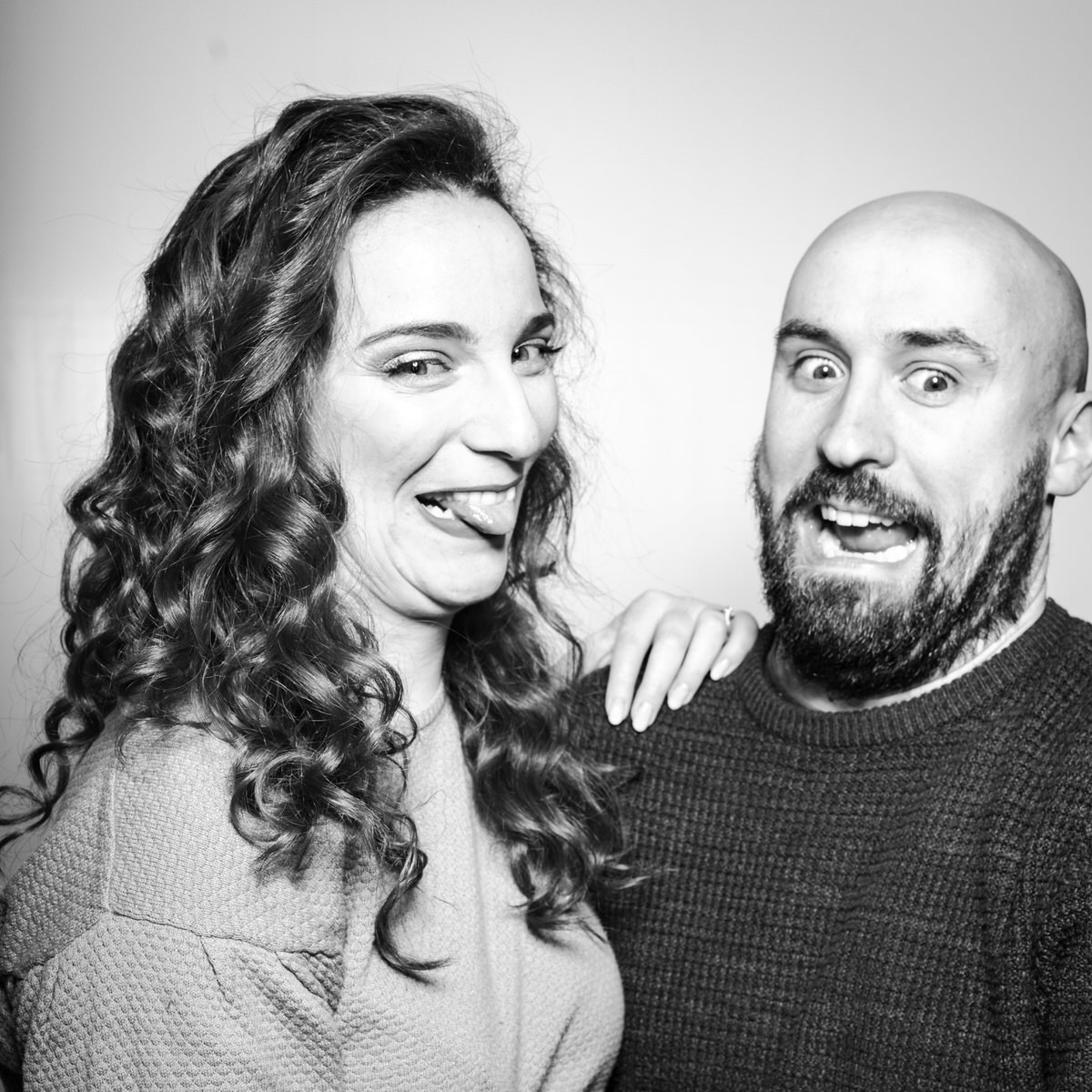 engagement wedding photobooth photographer destination photographer filipe santos porto portugal bride groom award best 