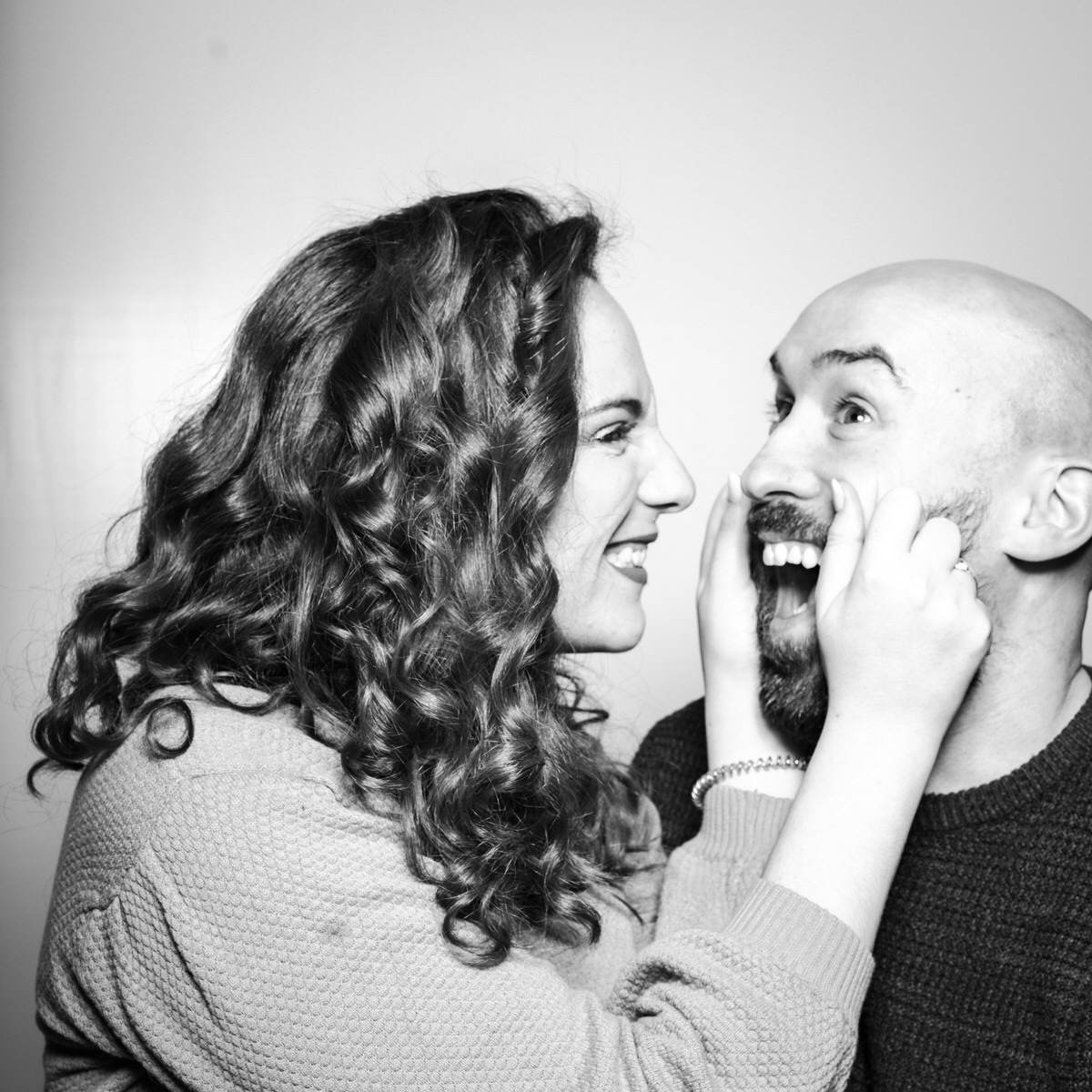 engagement wedding photobooth photographer destination photographer filipe santos porto portugal bride groom award best 