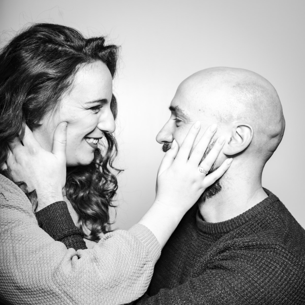 engagement wedding photobooth photographer destination photographer filipe santos porto portugal bride groom award best 