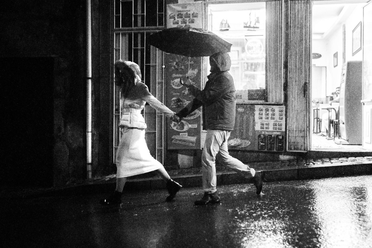 filipe santos fotografia, chuva, sessão de solteiros, porto, caia de gaia, rio douro, noivos
