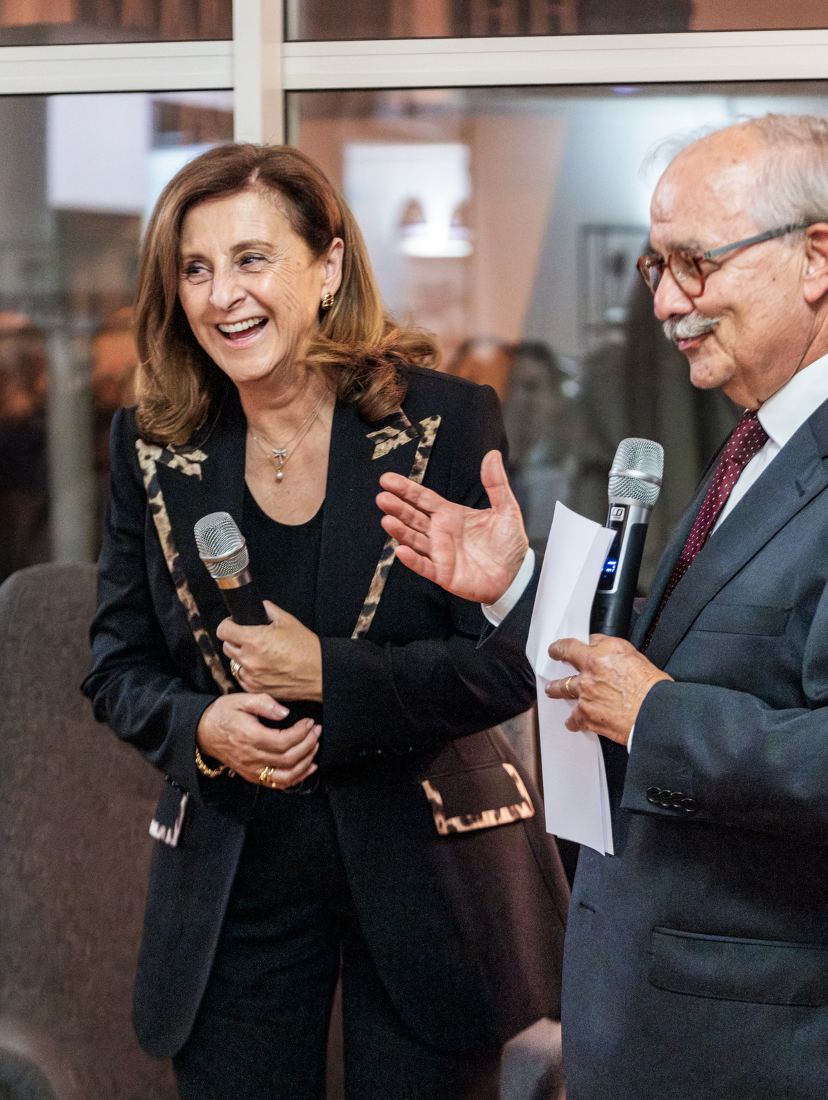Intervenção de convidado internacional durante o evento