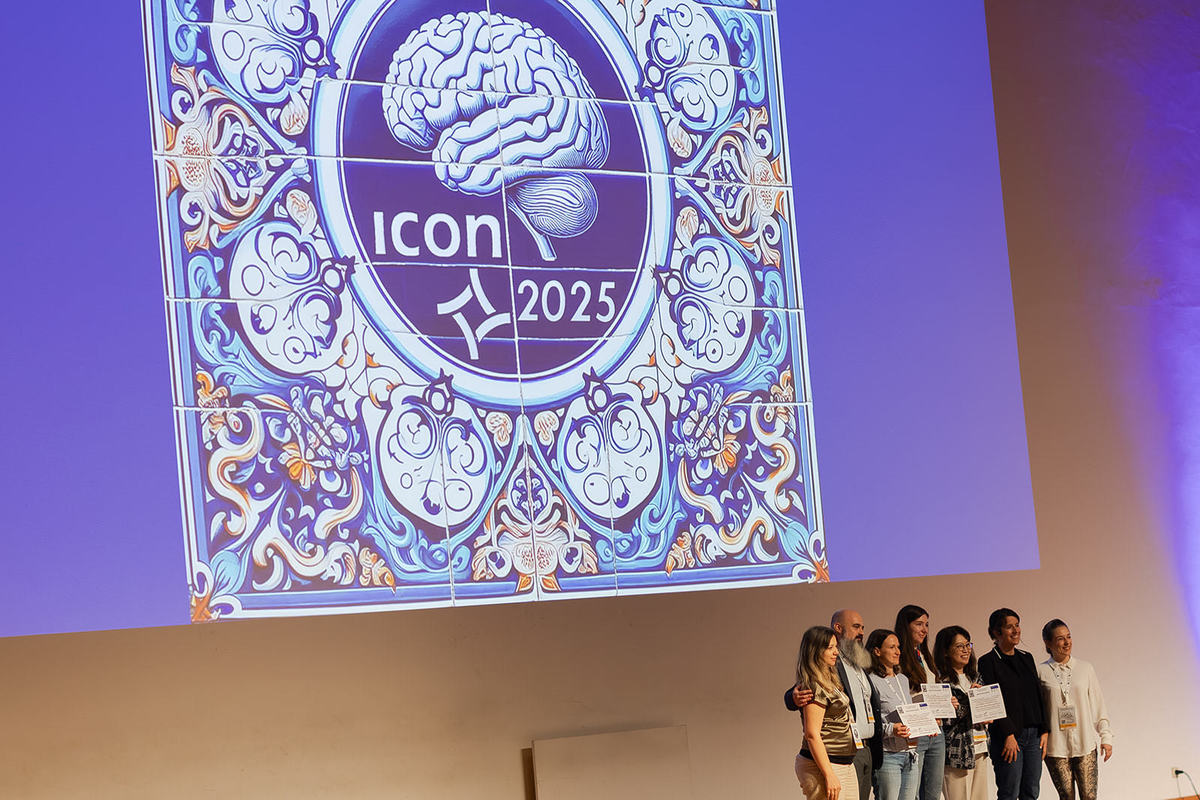 Estivemos uma semana inteira a fazer a reportagem fotográfica da conferência internacional ICON 2025. Desde as palestras principais aos momentos de networking, capturámos a energia e a essência de um dos maiores eventos do ano no Porto.