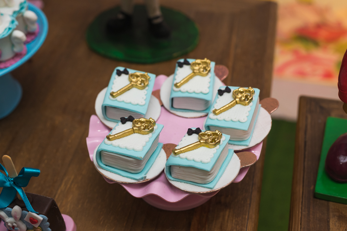 decoração festas infantis-Alice no País das maravilhas-festa de 1 ano-point da alegria taquara-rj