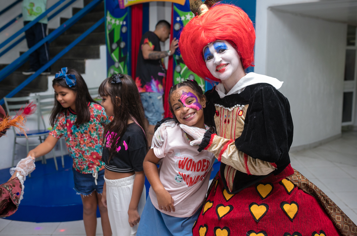 rainha de copas-personagem-vivo-alice país das maravilhas-fotógrafo-festas infantis-point da alegria
