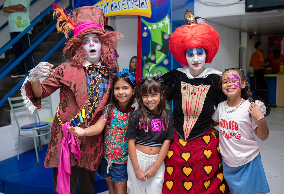 personagens vivos casa de festas point da alegria-rj