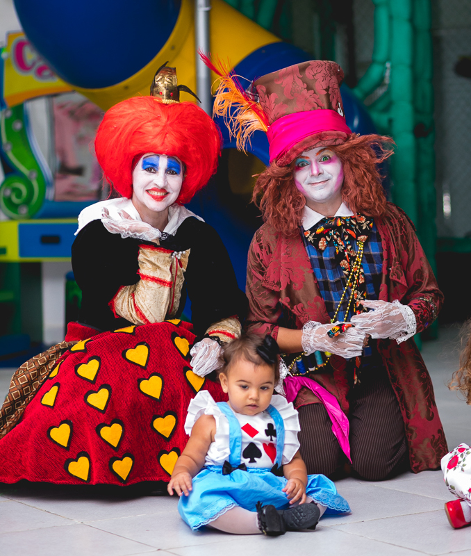 magia e animação na festa da alice de um ano-casa de festas point da alegria-fotografia infantil-rj-taquara
