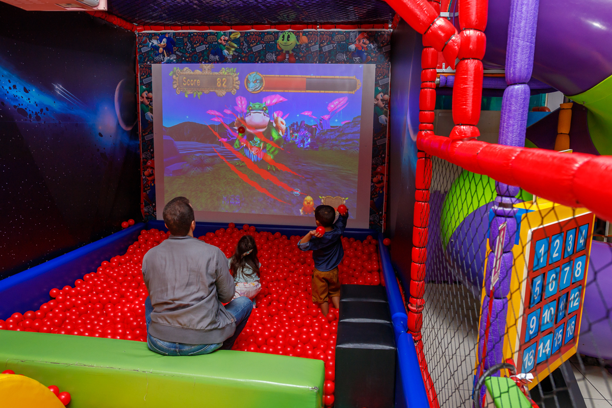 arte e kids casa de festas-freguesia-rio de janeiro-fotografia infantil piscina de bolinhas-fotografia-arte e kids-freguesia