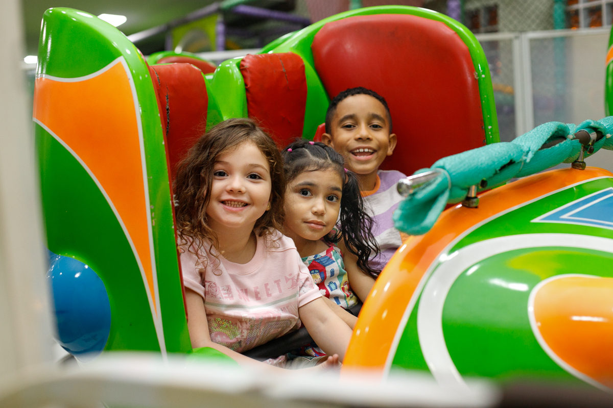 brinquedos-eletrônicos-casa clima de festa-vila da penha-rj 