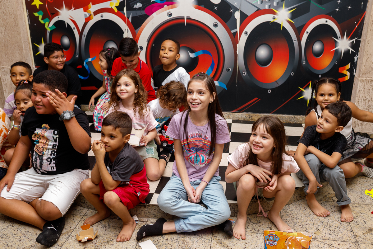 brincadeiras-salão clima de festa-vila da penha-rj