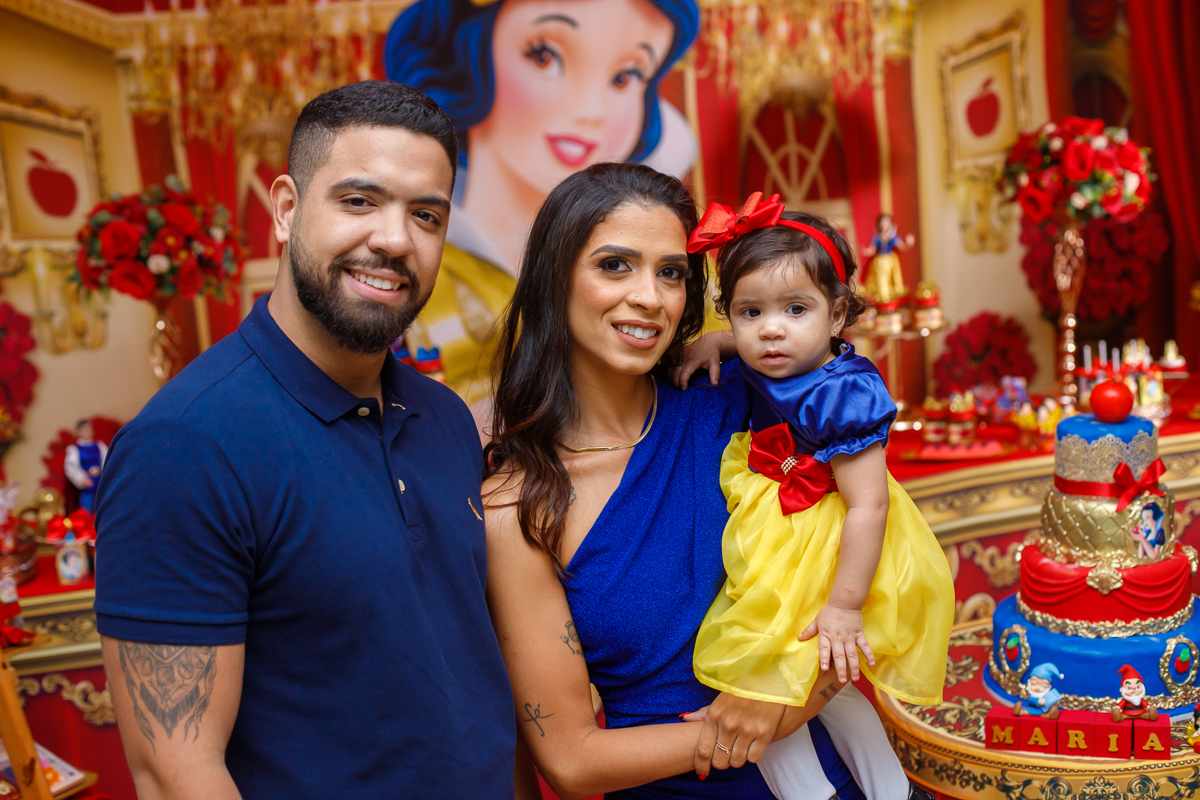 fotografia de família-rj-casa de festas-decoração branca de neve-rj-castelo  casa de festas e eventos