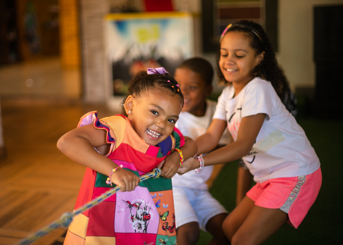 brincadeiras cabo de guerra -festa casa alegria de viver-taquara-rj