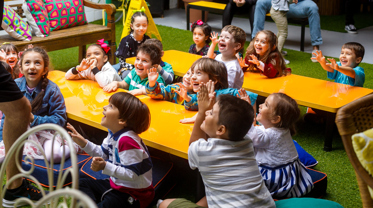 fotografia infantil-5 anos  gabriel He-man- castelo de Grayskull-Quintal 