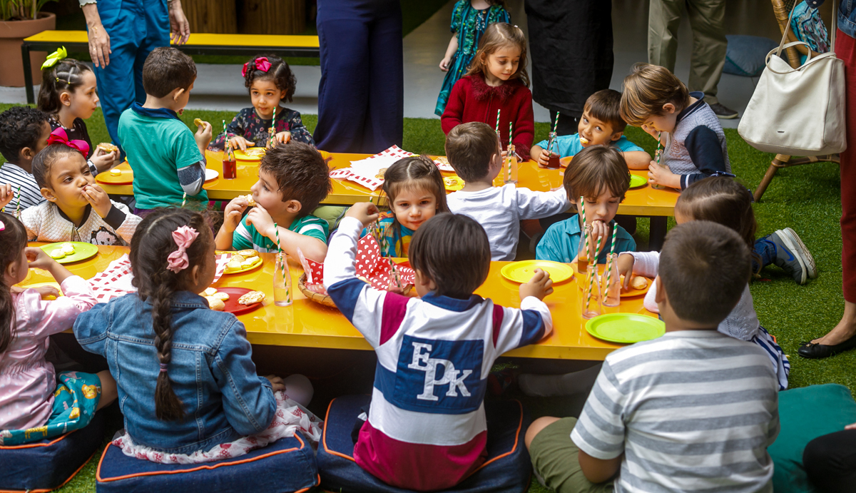 fotografia infantil-5 anos  gabriel He-man- castelo de Grayskull-Quintal 