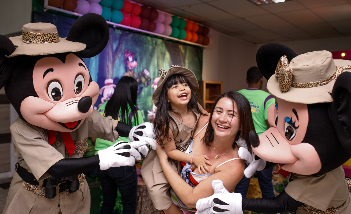 animação de festas  com o personagem vivo mickey e minie-festa infantil- 4 anos da Helena- espaço dos sonhos-vila valqueire
