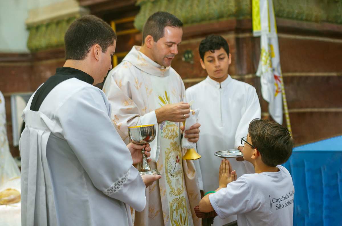 1ª comunhão -eucaristia- Rafael-Igreja São Sebastião-Vila Militar-rj
