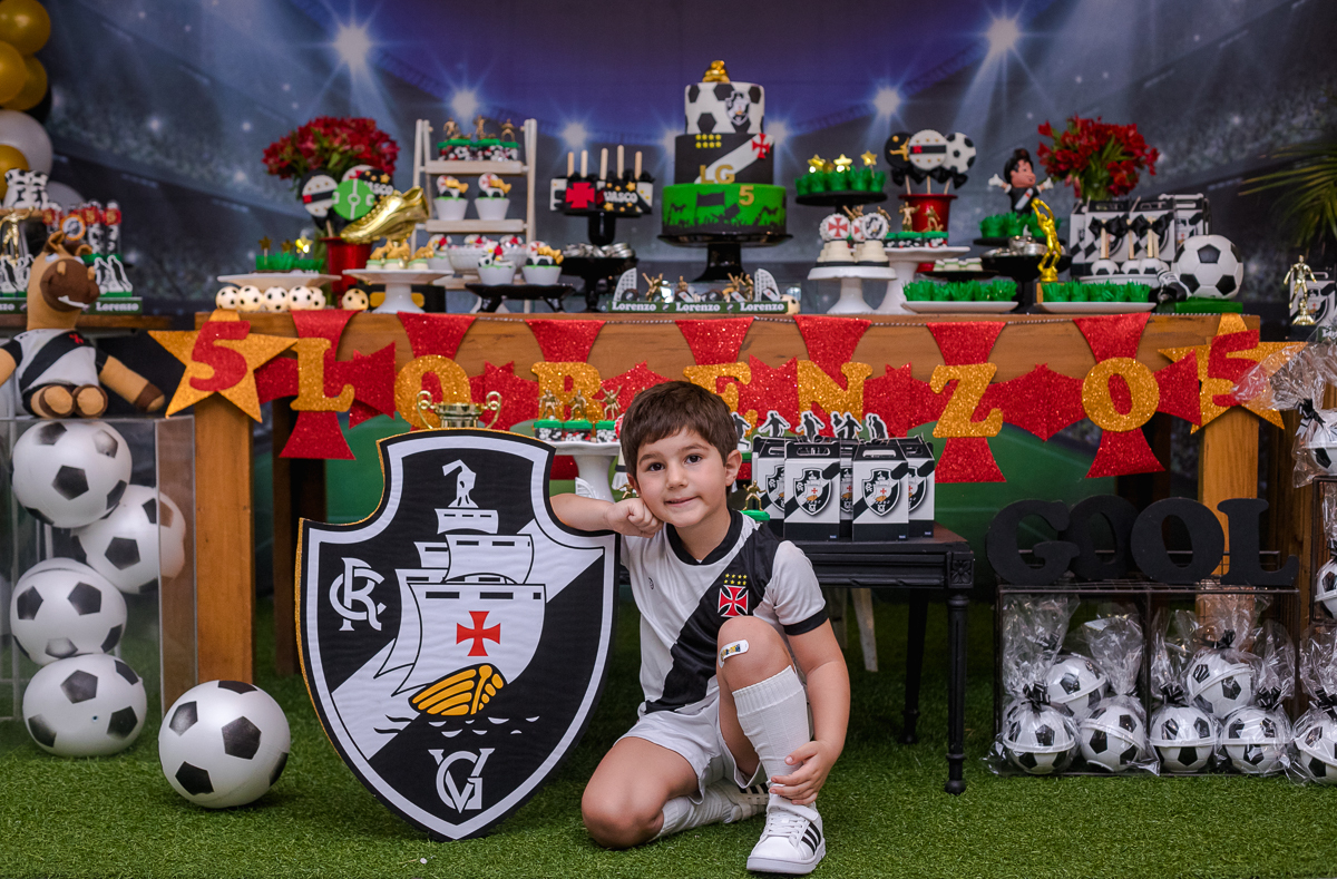 festa 5 anos Lorenzo-tematica-futebol-vasco da gama