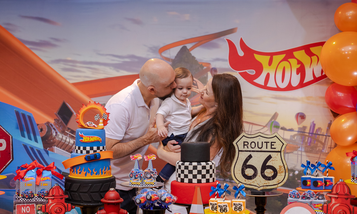 Festa temática-hot weels-fotografia-festas-casa de festas brincadeira é coisa séria-freguesia de jacarepagua-rj