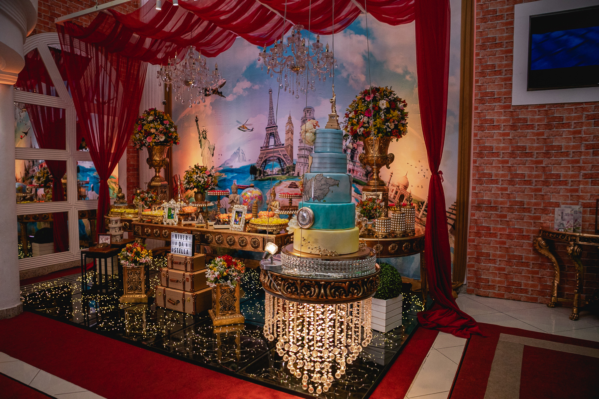 bolo flutuante-festa volta ao mundo-Stella-15 anos-Casa de festas Happy Day 2-fotógrafo-debutantes-zona oeste-Casa de festas Happy Day 2