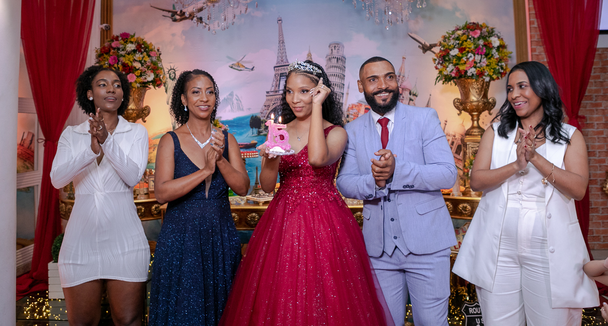 cerimônia-hora do parabéns-debutante-Stella-Happy Day-Casa de festas