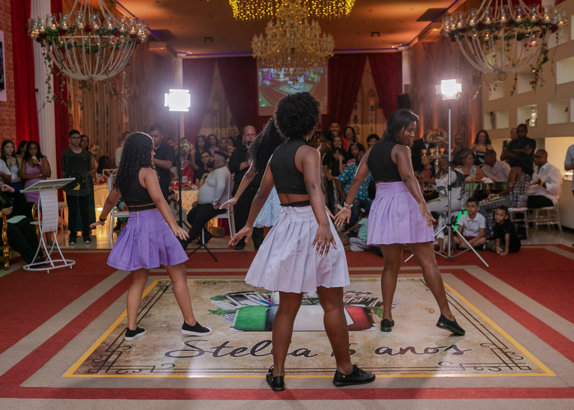 coreografia festa 15 anos-debutante stella- casa de festa Happy Day-2