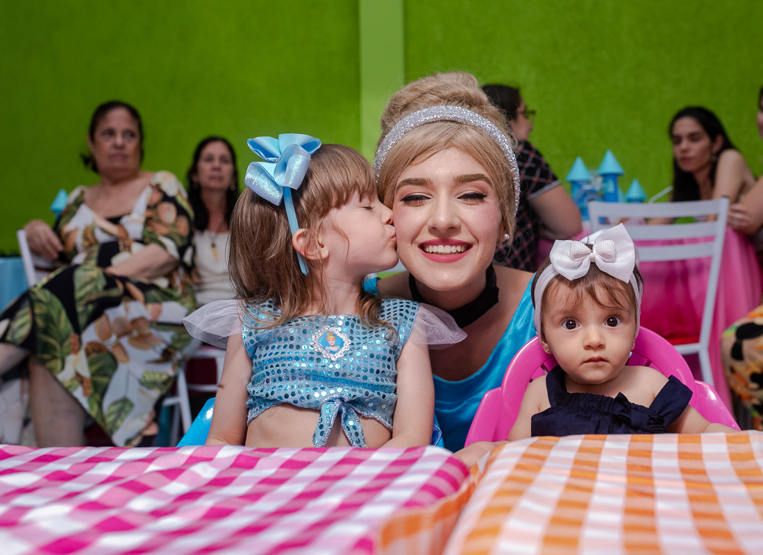 festa infantil 5 anos da Helena-Cinderela-aquarela buffet infantil-bangu