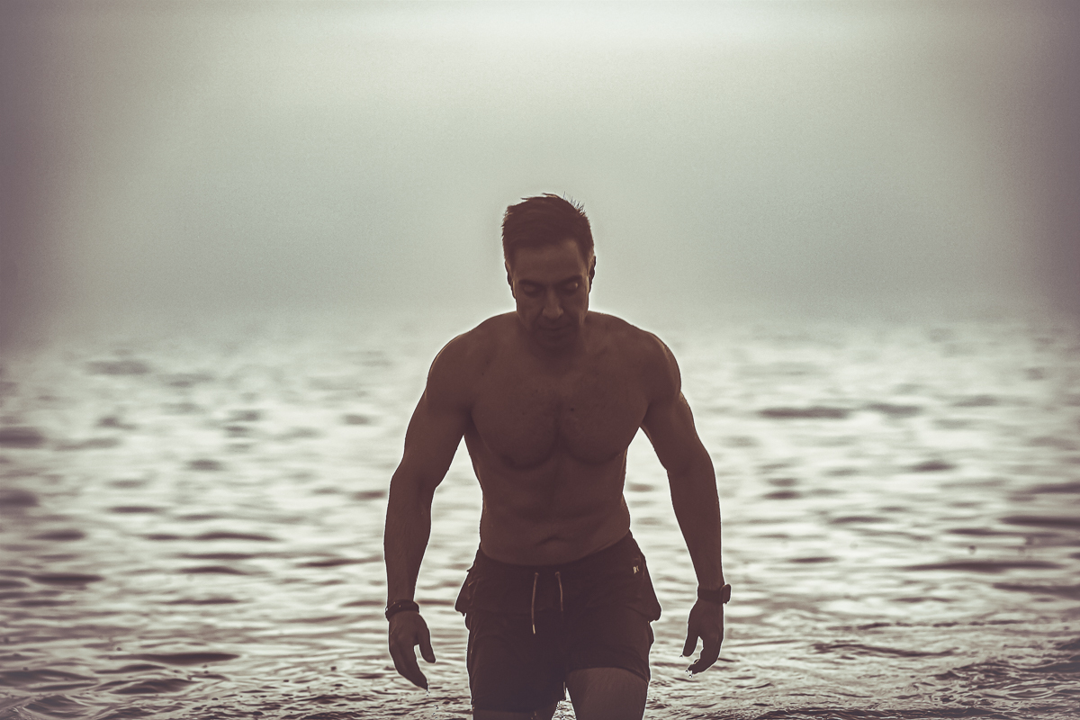 book fotográfico masculino em praia do RJ-urca