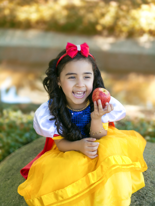Ensaio Fotográfico Branca de neve risonha
