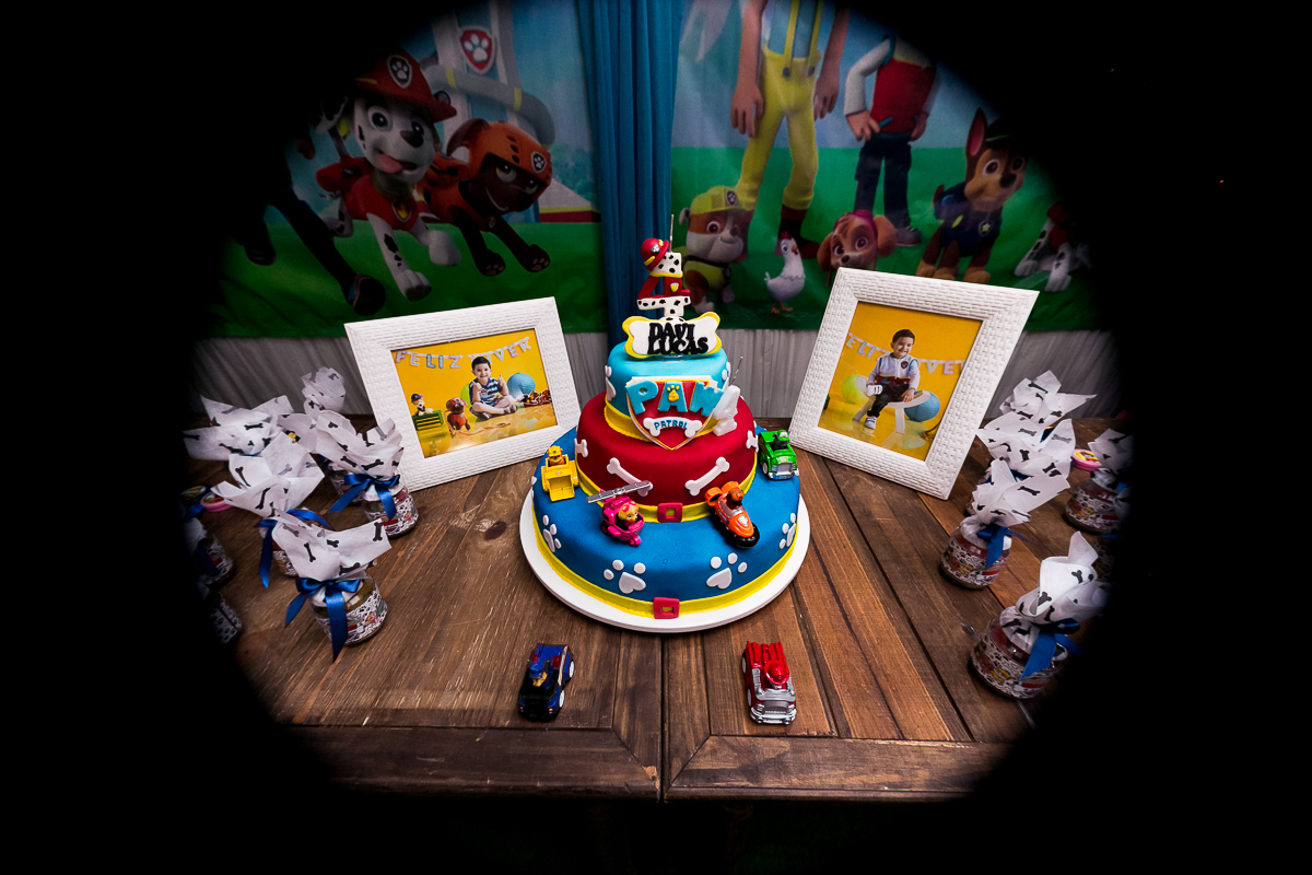 Decoração mesa patrulha canina em Casa de Festas Ohanna`s Kids