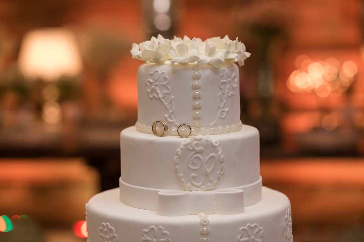 Bolo casamento branco 