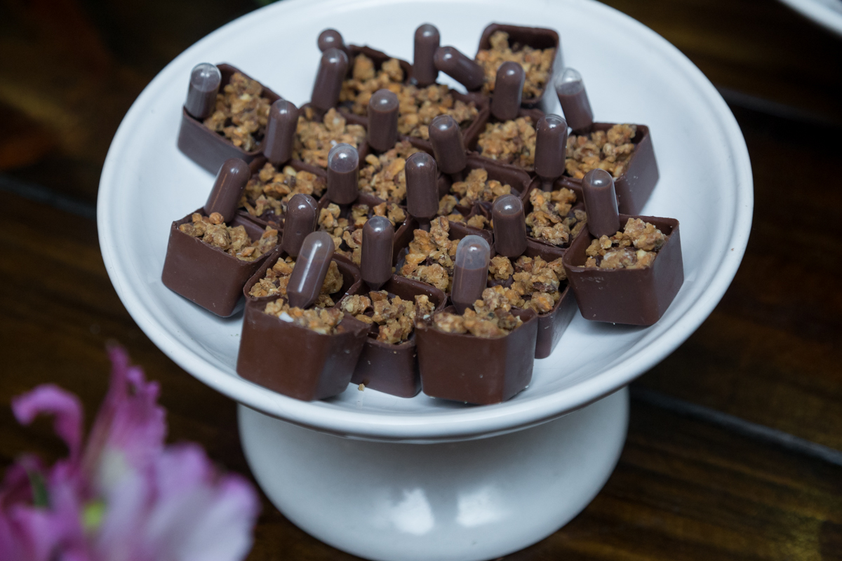 Decoração casamento bombons na mesa