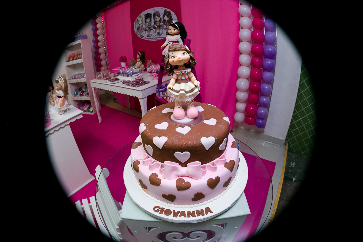 Bolo de decorado Boneca Jolie mesa provencal