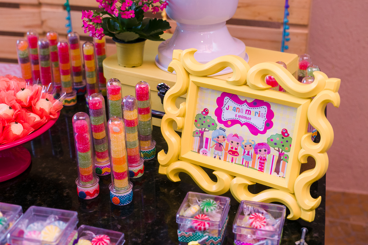 Mesa decorada Tema Lalaloopsy em Círculo Militar da praia  vermelha