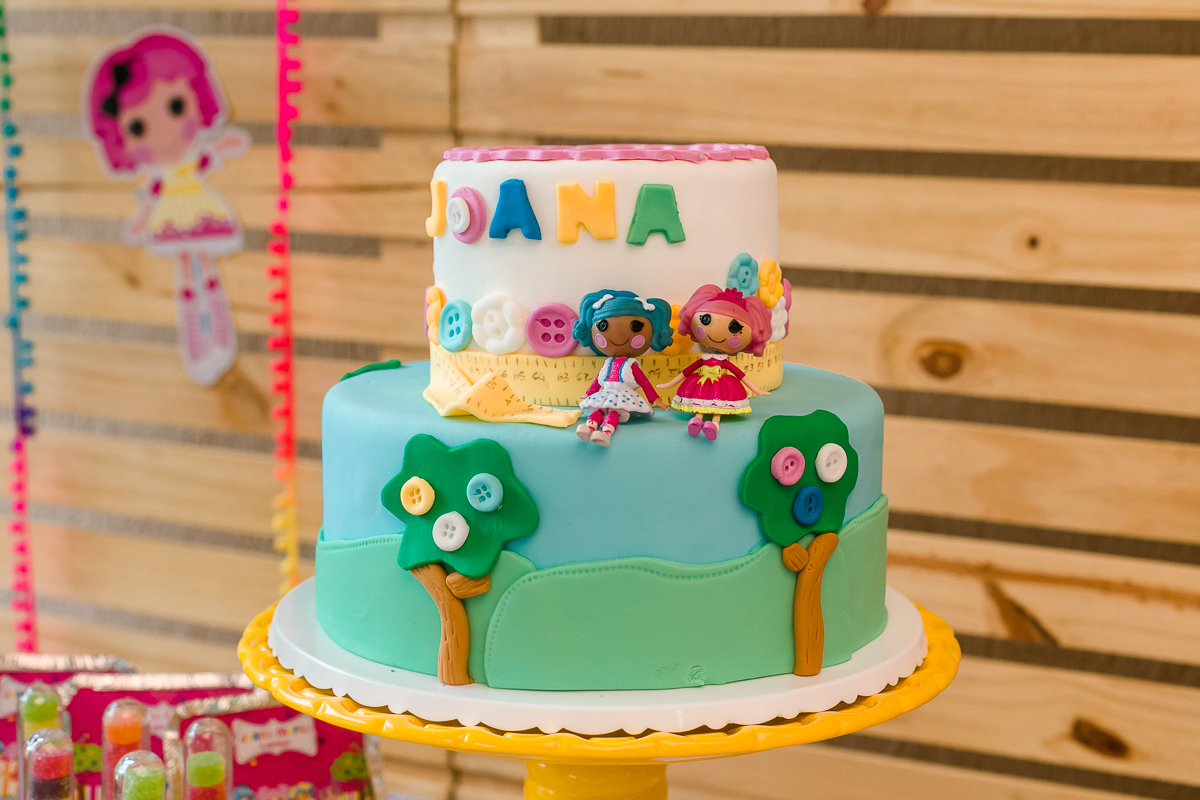 Bolo Decorado Tema Lalaloopsy em Círculo Militar da Praia Vermelha-Urca