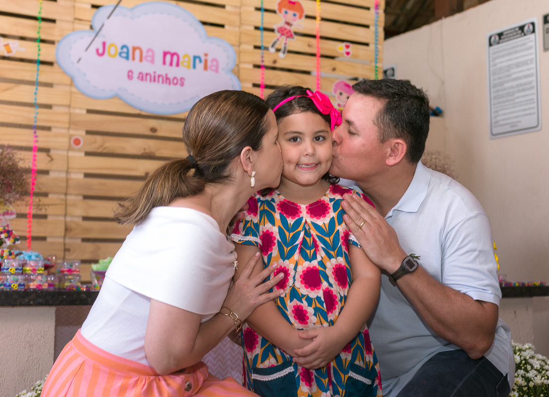 Fotografia de família em festa no Círculo Militar da Vila Militar