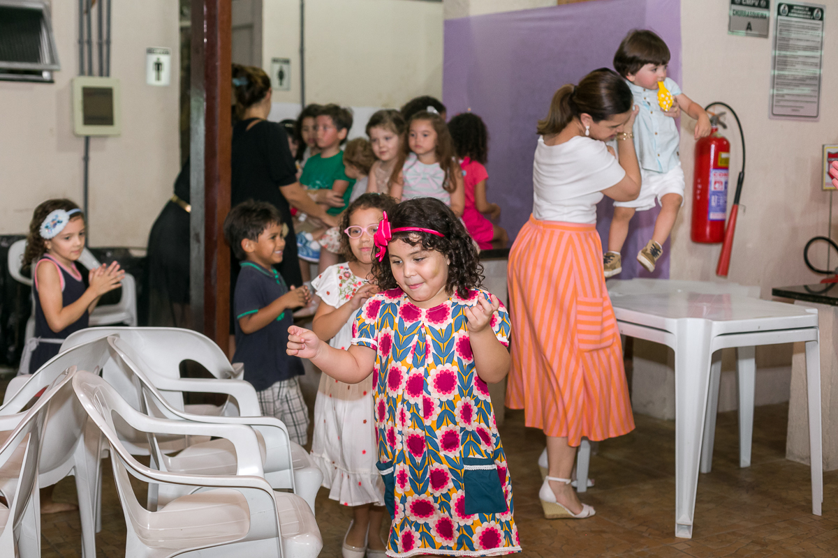 recreação festa infantil fotografando em circulo militar da praia vermelha