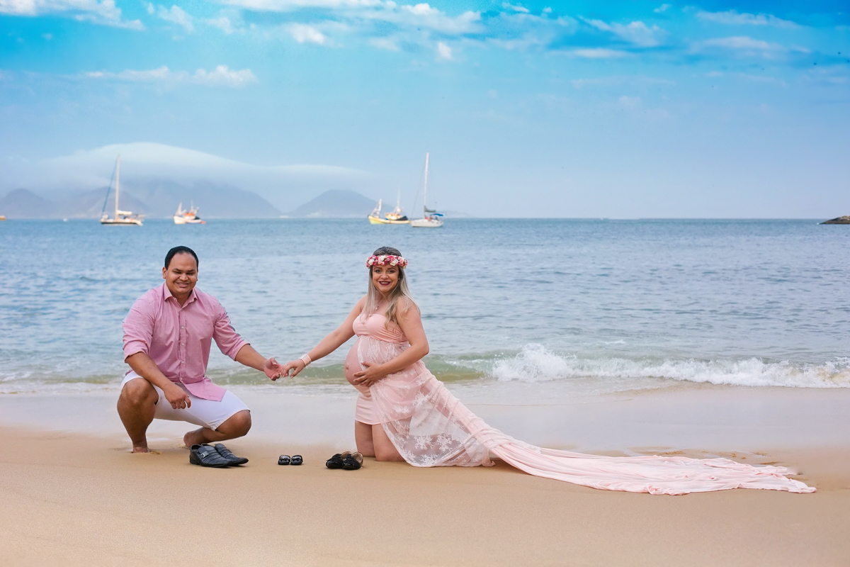 Fotografia de gestante na praia