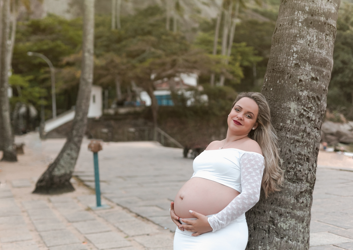 Ensaio fotográfico de gestante na praia da urca