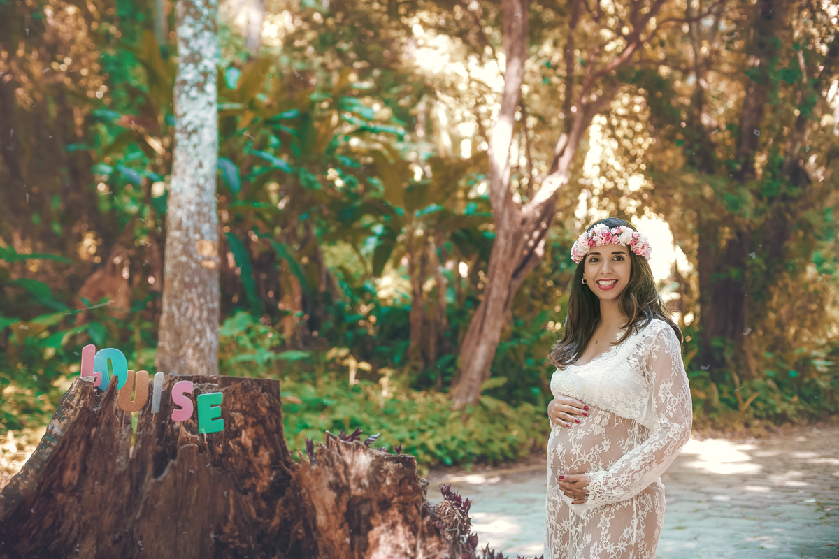 Book gestante ao ar livre no Parque Lage