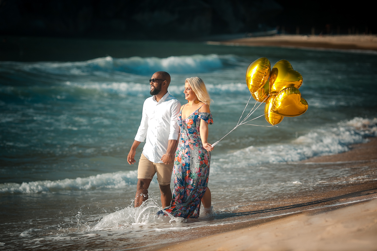 Ensaio casal andado na praia Grumari