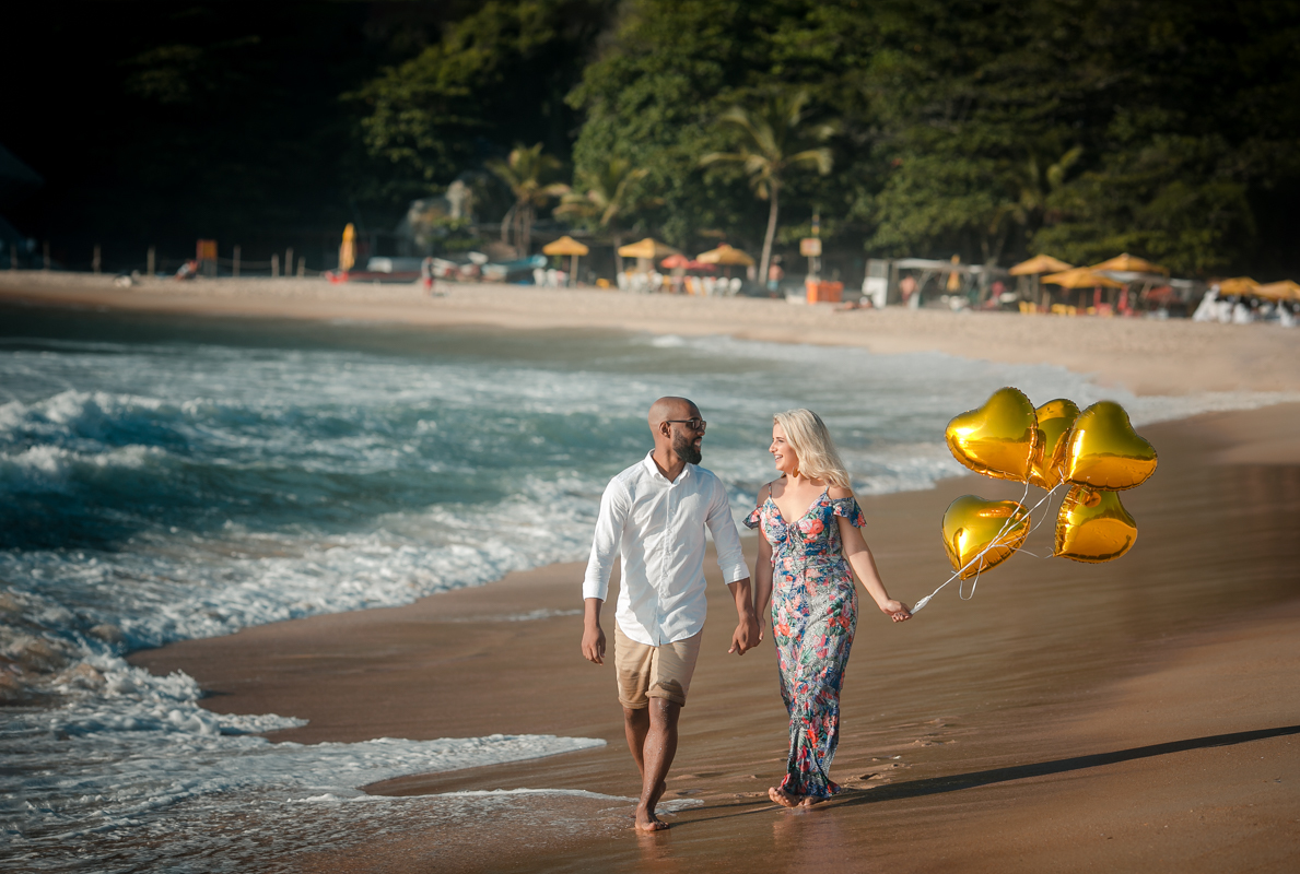 Casal romantico em ensaio fotográfico  