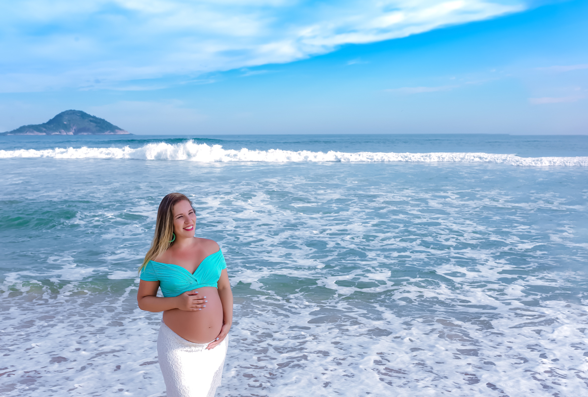 Ensaio gestante na praia de Grumari