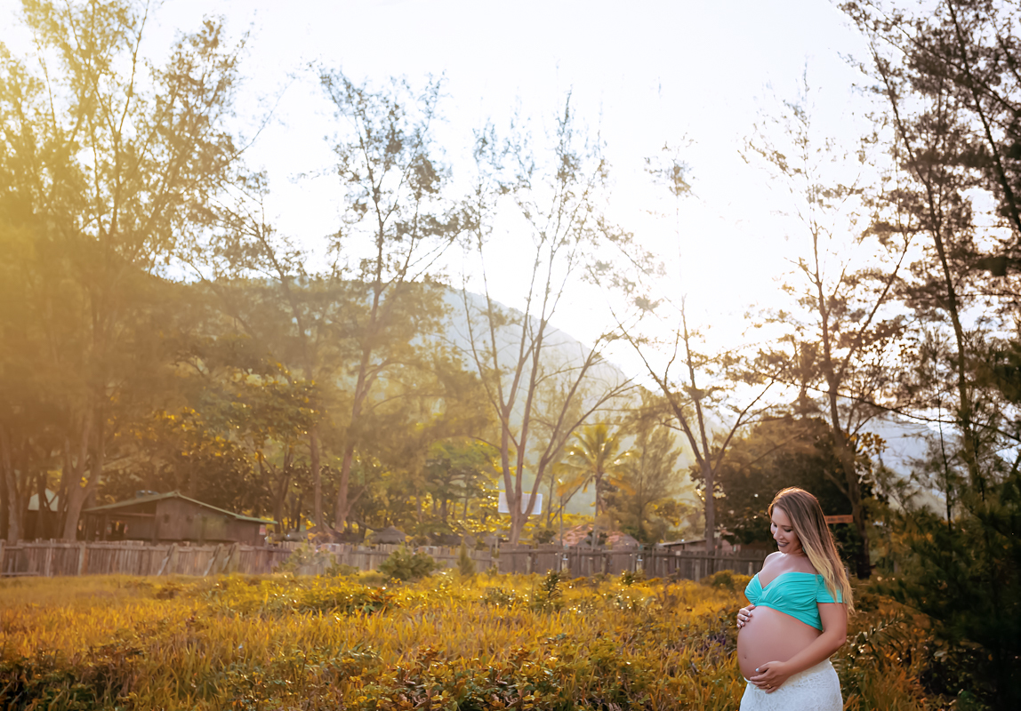 Ensaio externo em Grumari gestante de gêmeos 