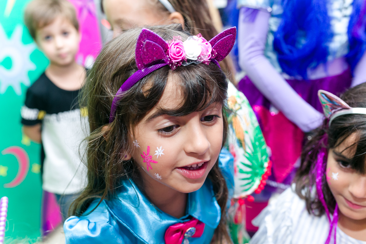 Festa Equestria Girls com aniversariante de orelhinhas de pônei 