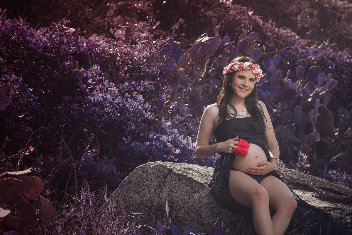 Fotografia de gestante em book externo praia