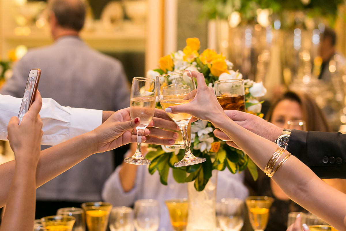 Brinde de noivado Jeef e Michele