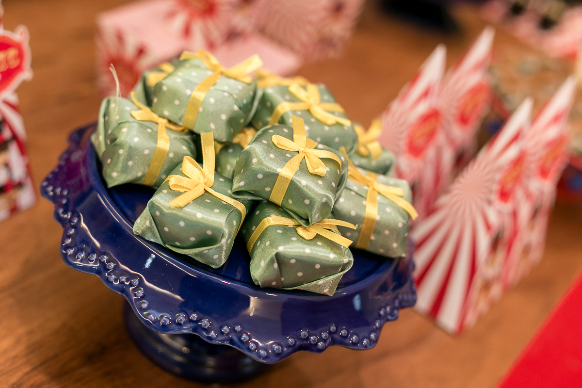 Brownie na mesa temática festa do circo de Eric em condomínio Origami