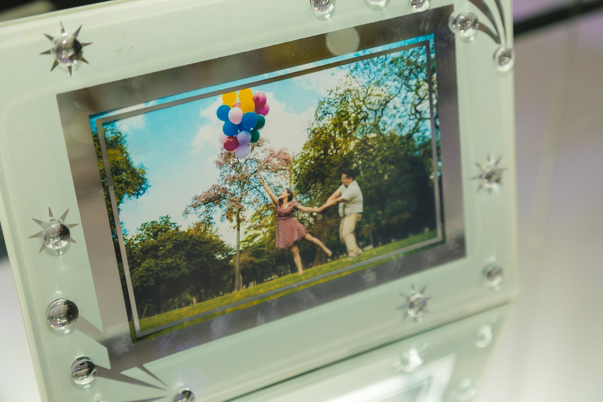 Decoração  casamento porta retrato em vidro em Jardim do Casarão-RJ