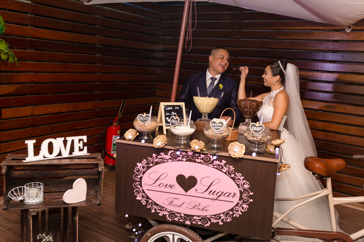 Bike de brigadeiro gourmet em casamento n a Casa de Festas Jardim do casarão