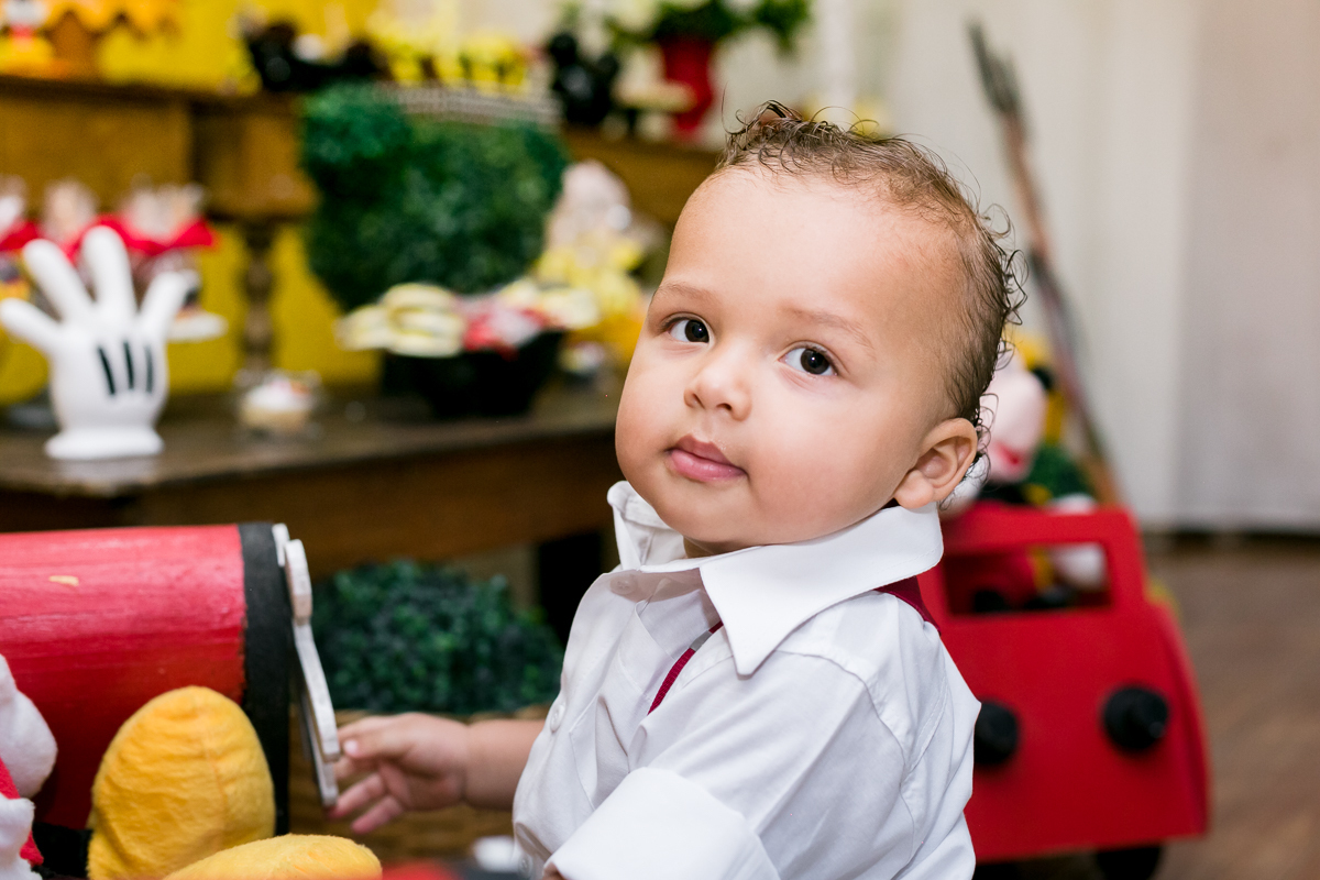 aniversariante festa Mickey
em salão só Vitória festas