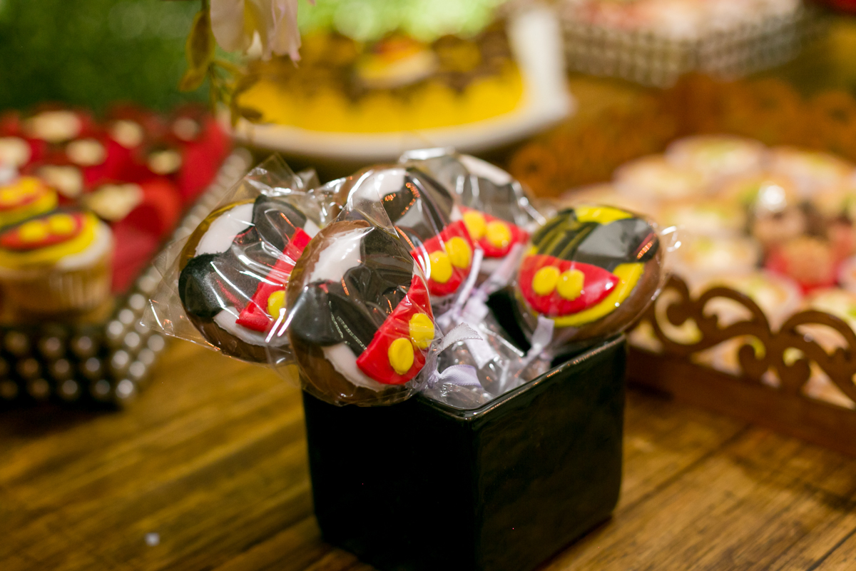 Pirulito chocolate.Mickey